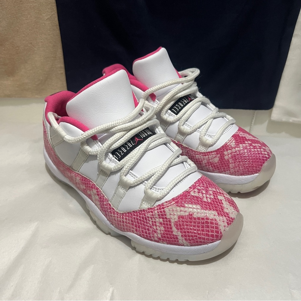 Jordan 11 Women's Sneakers Pink and White